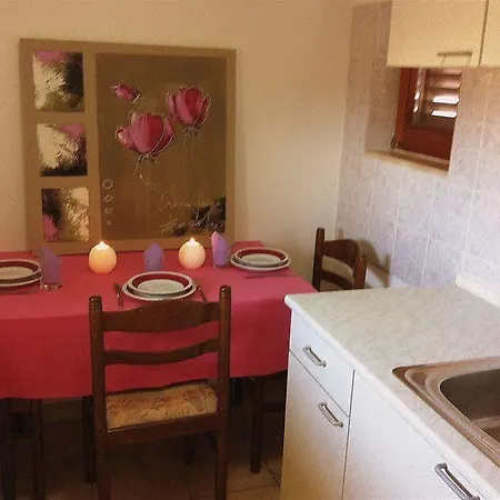 And Diana Apartment