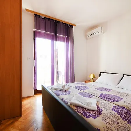 Apartment And Diana Zadar