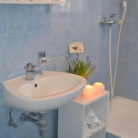 And Diana Apartment *